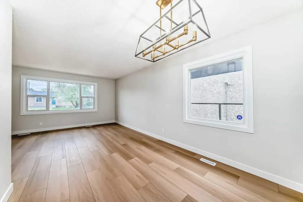 4607 Marwood Way NE Calgary AB T2A2S6
