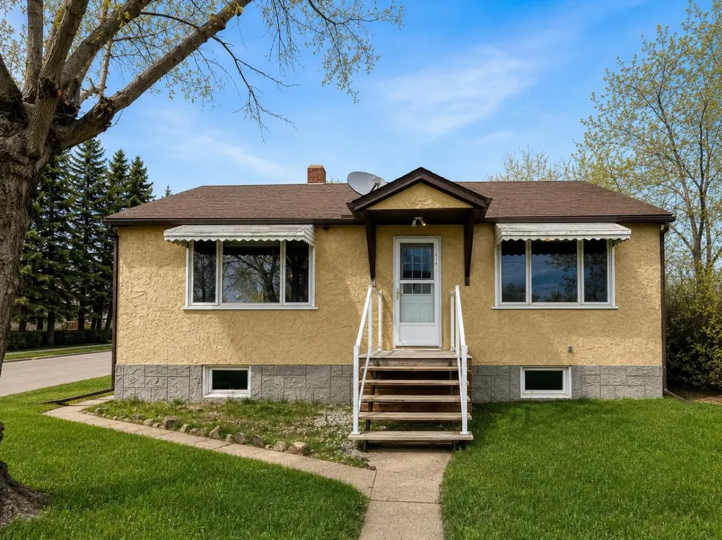 614 6 Avenue Wainwright AB T9W 1B2