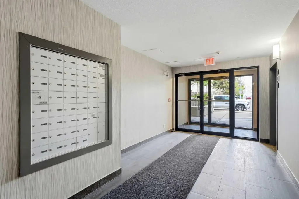 1521 26 Avenue SW Calgary AB T2T 1C4