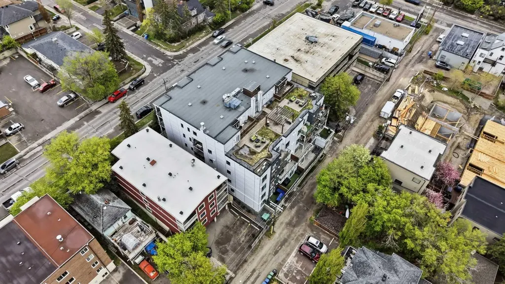 1521 26 Avenue SW Calgary AB T2T 1C4
