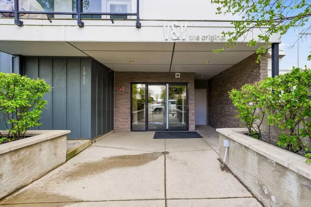 1521 26 Avenue SW Calgary AB T2T 1C4