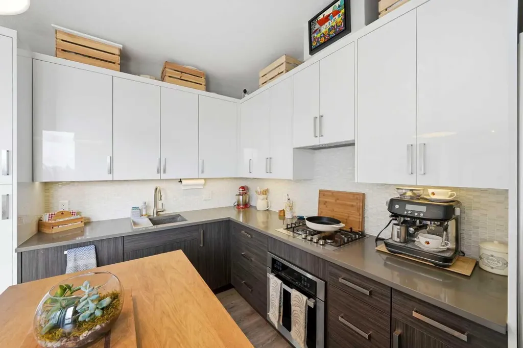 1521 26 Avenue SW Calgary AB T2T 1C4