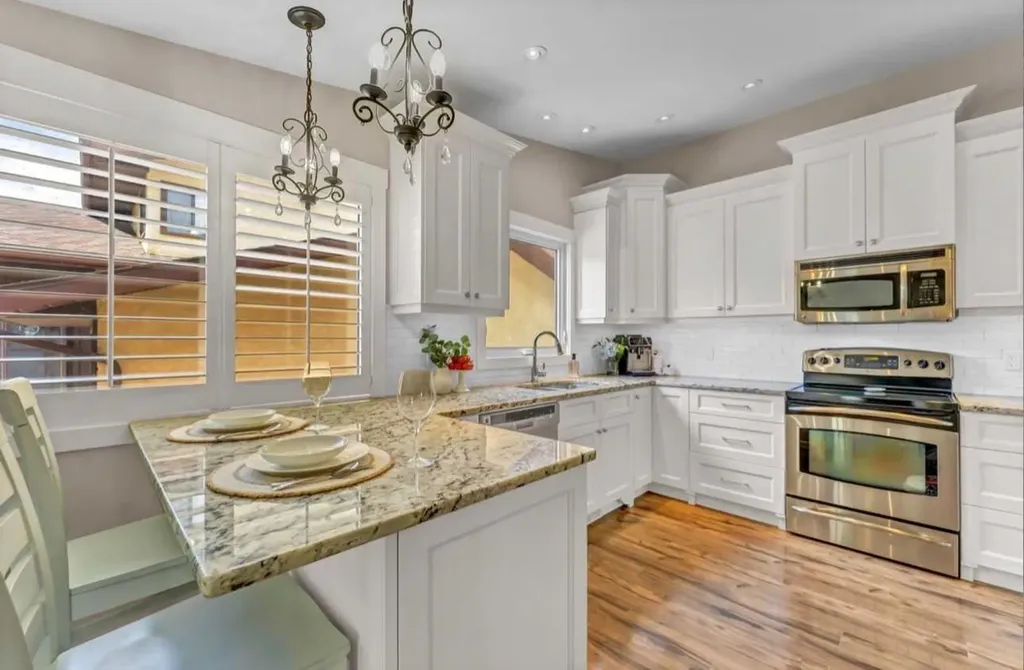 110 Carry Crescent SE Medicine Hat AB T1B 3J8