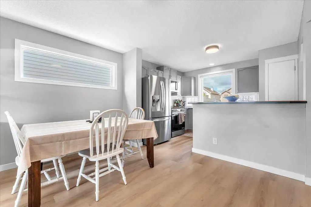 38 Tuscany Valley Heights NW Calgary AB T3L 2E7