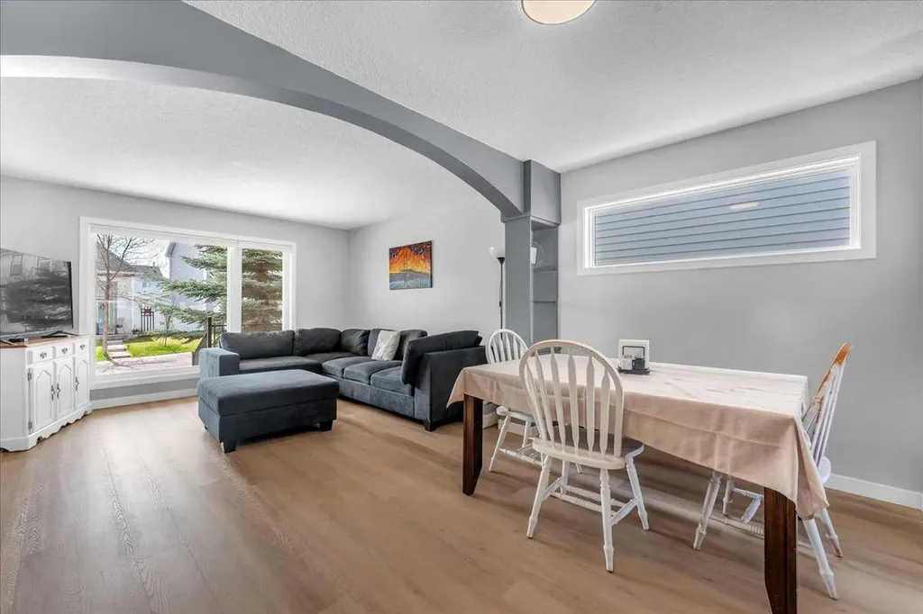38 Tuscany Valley Heights NW Calgary AB T3L 2E7
