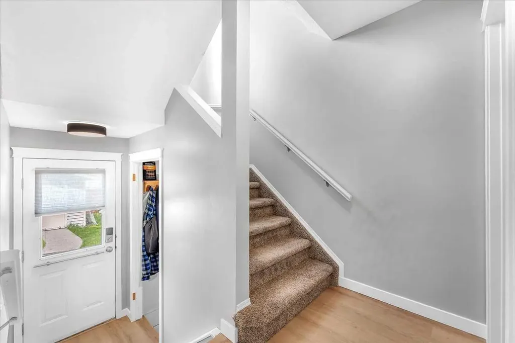 38 Tuscany Valley Heights NW Calgary AB T3L 2E7