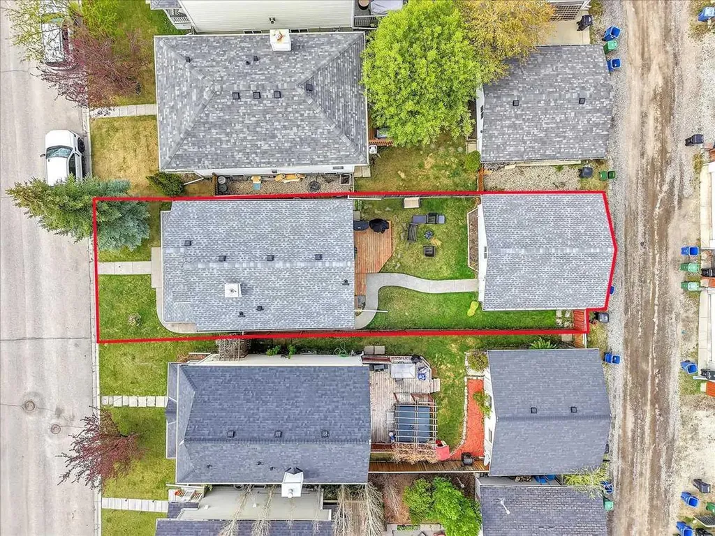 38 Tuscany Valley Heights NW Calgary AB T3L 2E7