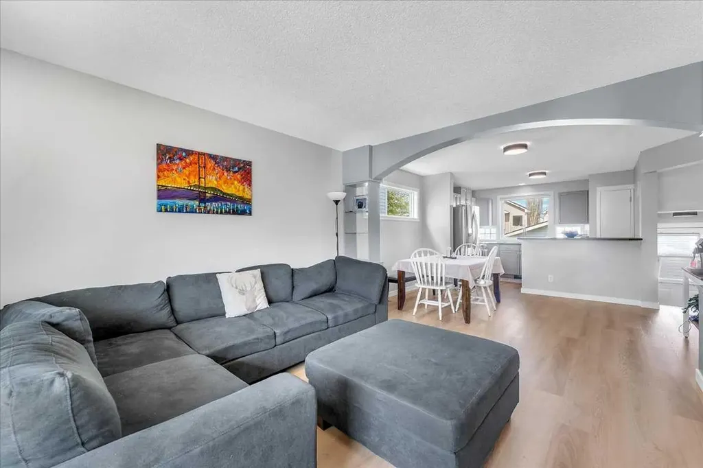 38 Tuscany Valley Heights NW Calgary AB T3L 2E7