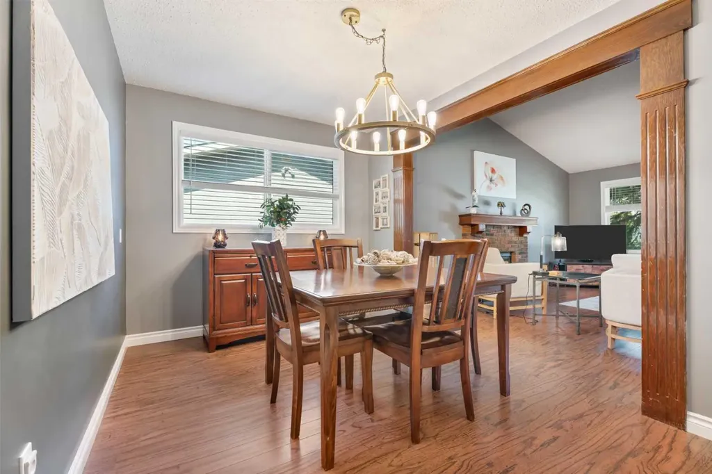 49 Lock Crescent Okotoks AB T1S 1E8