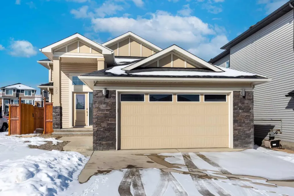 35 Sherview Grove NW Calgary AB T3R 0Y4