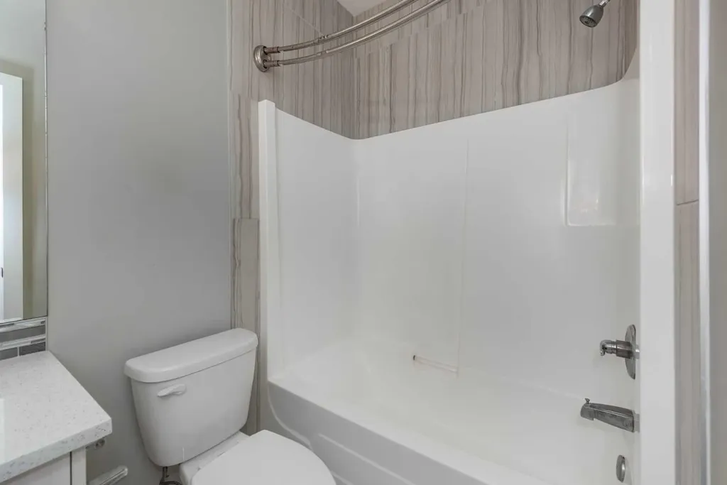 35 Sherview Grove NW Calgary AB T3R 0Y4