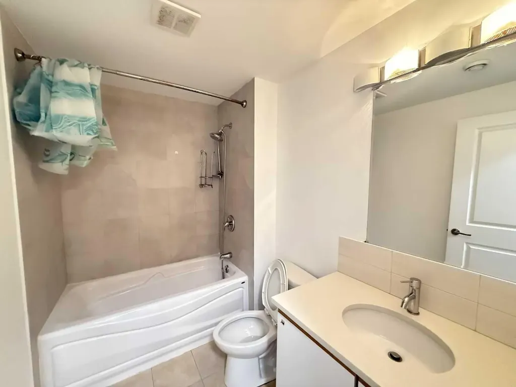 35 Sherview Grove NW Calgary AB T3R 0Y4