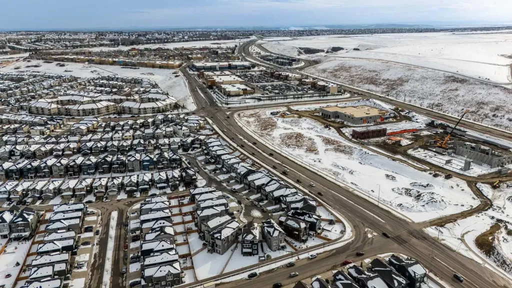 35 Sherview Grove NW Calgary AB T3R 0Y4