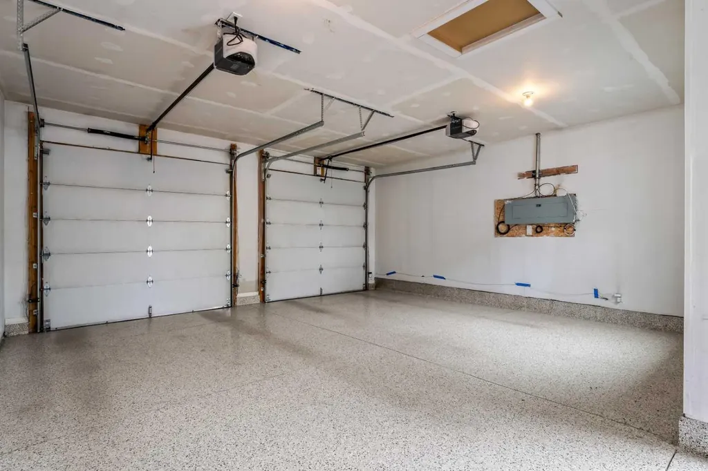 2824 30 Street SW Calgary AB T3E 2M5