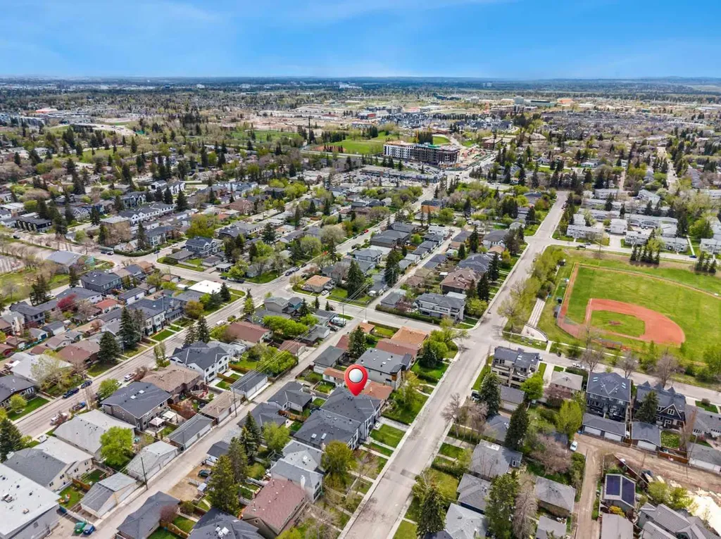 2824 30 Street SW Calgary AB T3E 2M5
