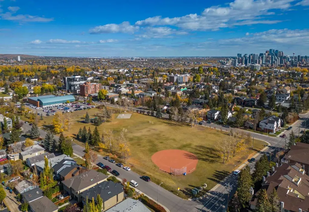 2824 30 Street SW Calgary AB T3E 2M5
