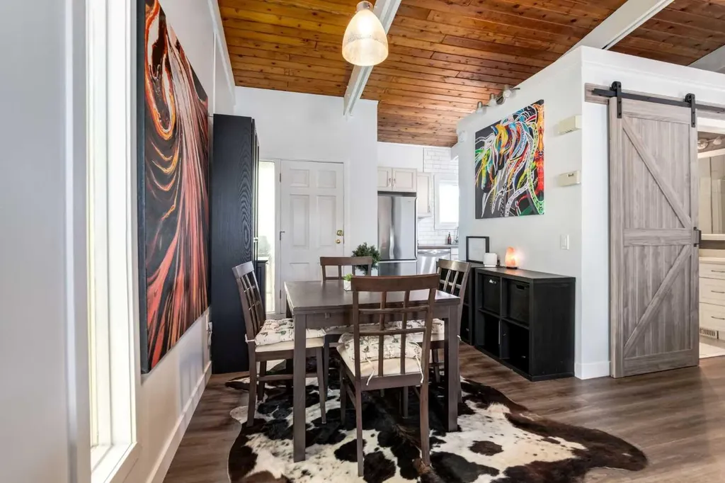 333 Braxton Place SW Calgary AB T2W 2E7
