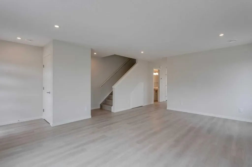 40 Livingston Parade NE Calgary AB T4B3P6