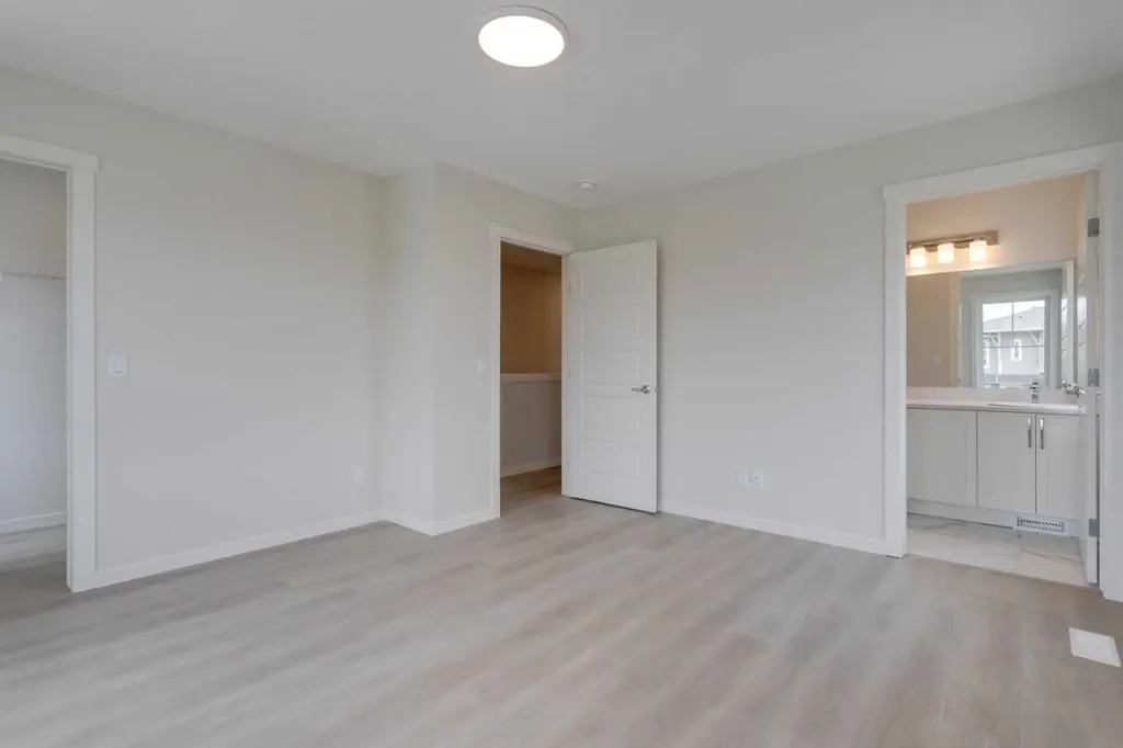40 Livingston Parade NE Calgary AB T4B3P6