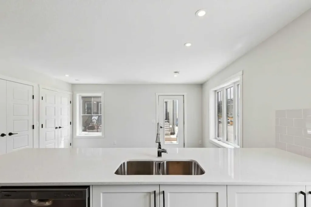40 Livingston Parade NE Calgary AB T4B3P6