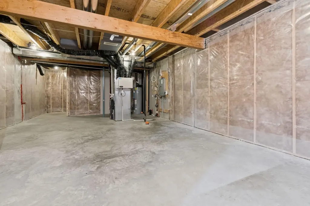 44 Legacy Reach Manor SE Calgary AB T2X 2C5