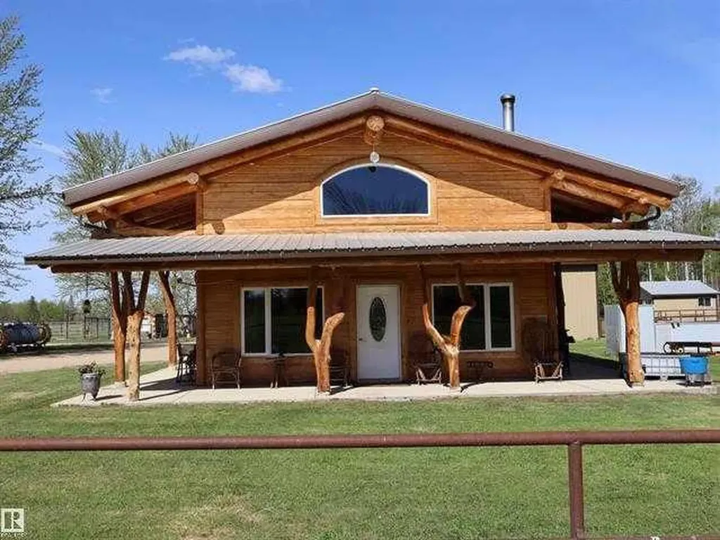 622036 Range Road 63 Rural Woodlands County AB T7N 1C6