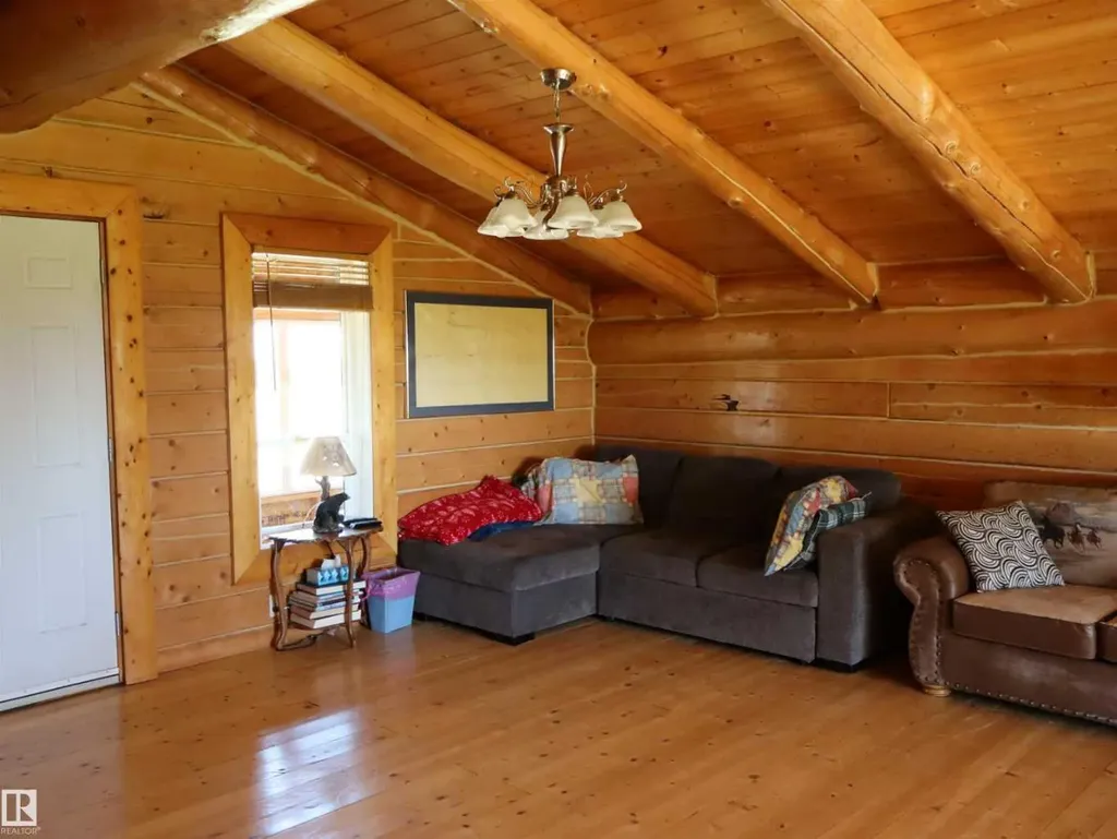 622036 Range Road 63 Rural Woodlands County AB T7N 1C6