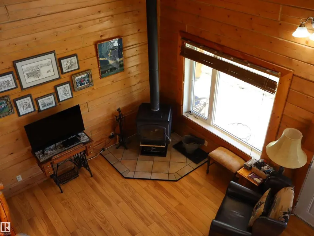 622036 Range Road 63 Rural Woodlands County AB T7N 1C6