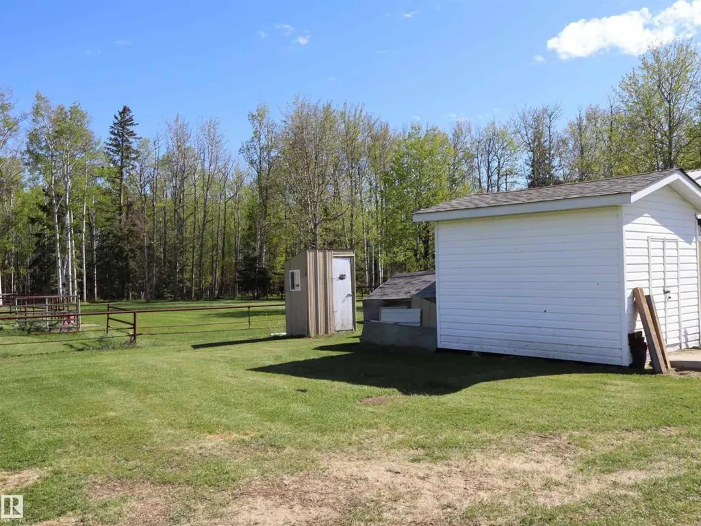 622036 Range Road 63 Rural Woodlands County AB T7N 1C6