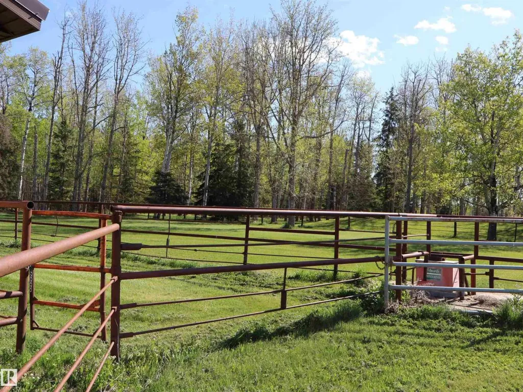 622036 Range Road 63 Rural Woodlands County AB T7N 1C6