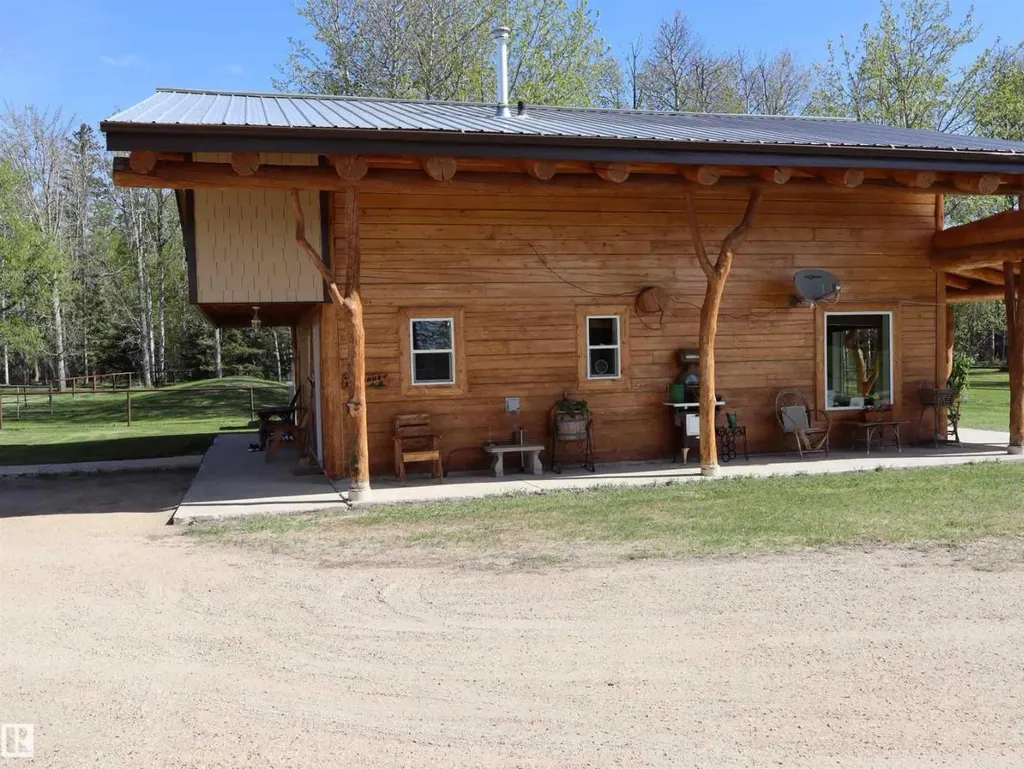 622036 Range Road 63 Rural Woodlands County AB T7N 1C6