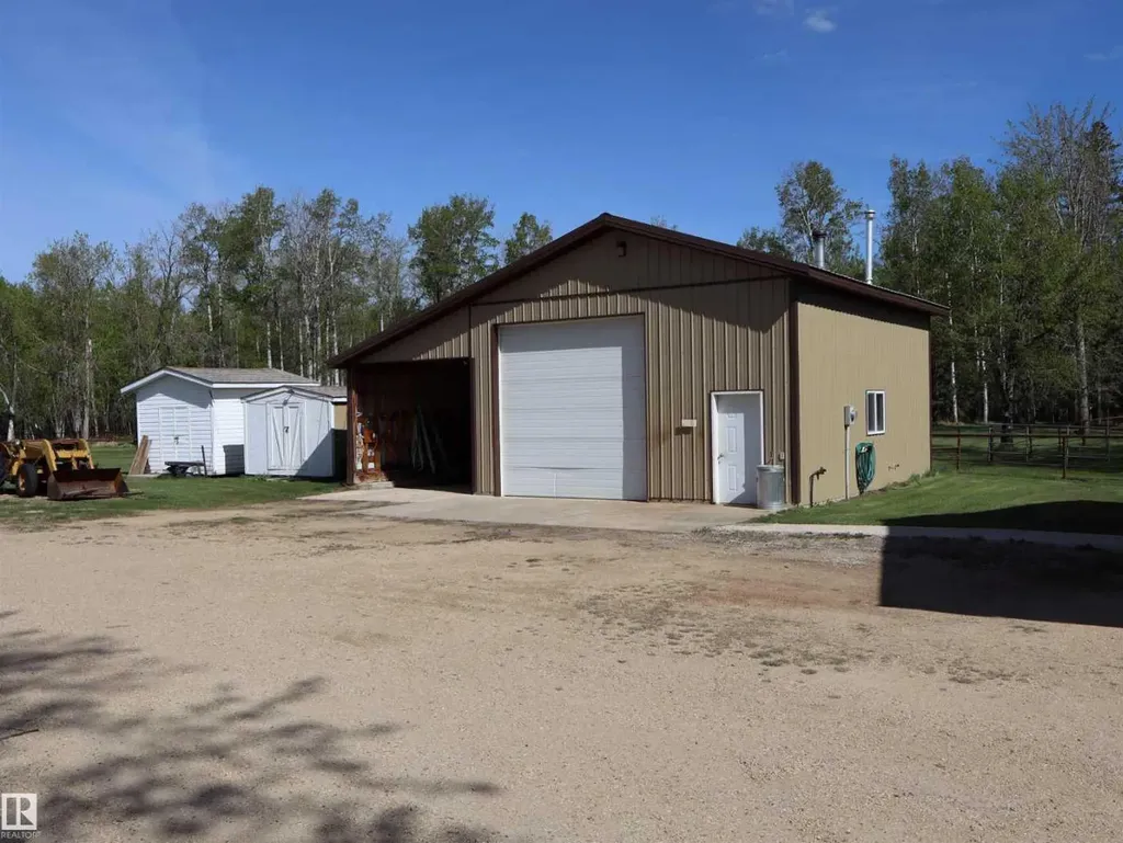 622036 Range Road 63 Rural Woodlands County AB T7N 1C6