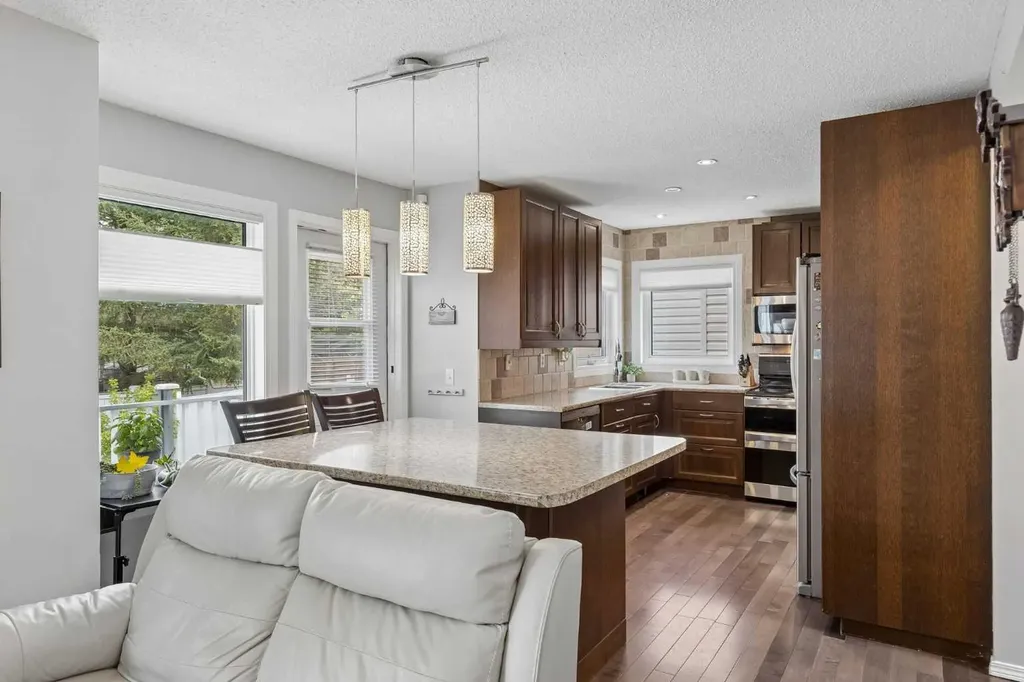 244 Scurfield Place NW Calgary AB T3L1T5
