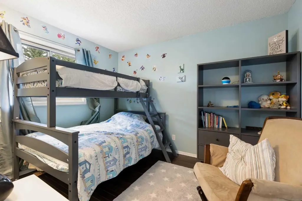 244 Scurfield Place NW Calgary AB T3L1T5