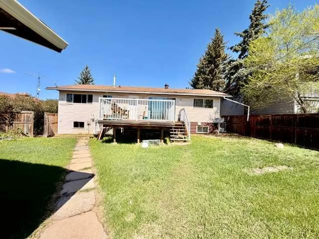 4807 47 Street Hardisty AB T0B 1V0