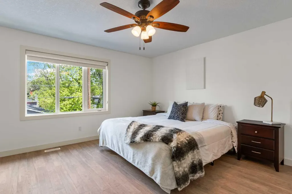 6110 Bowness Road NW Calgary AB T3B0E1