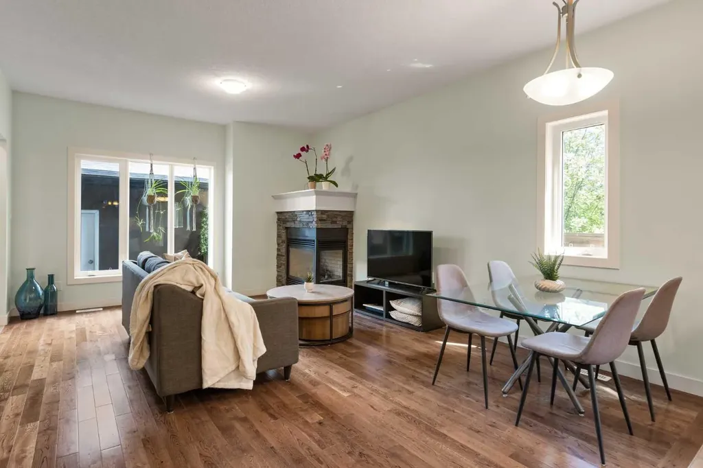 6110 Bowness Road NW Calgary AB T3B0E1