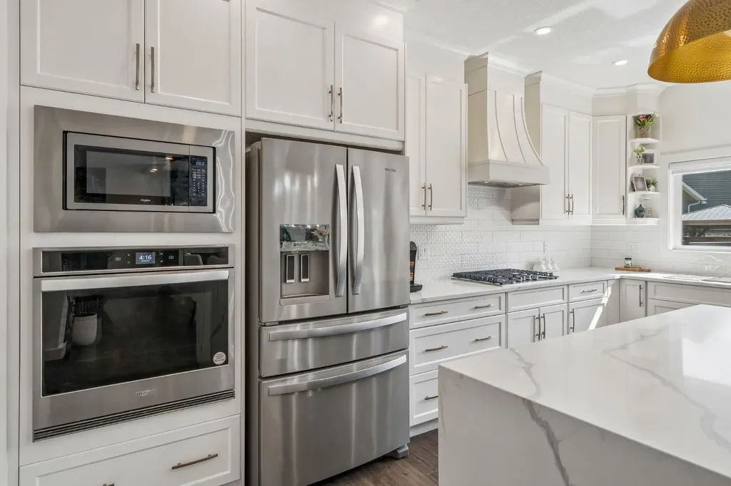 1228 Bayside Drive SW Airdrie AB T4B 5E8