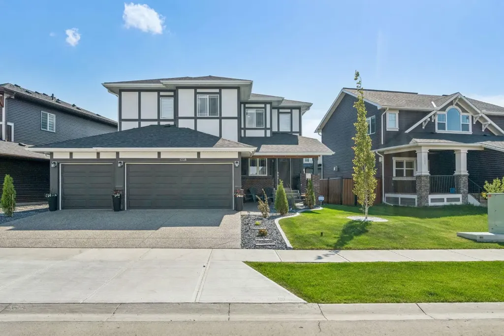 1228 Bayside Drive SW Airdrie AB T4B 5E8