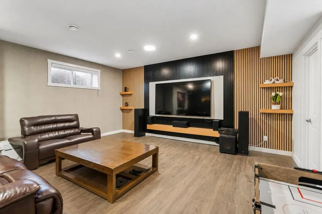 1228 Bayside Drive SW Airdrie AB T4B 5E8