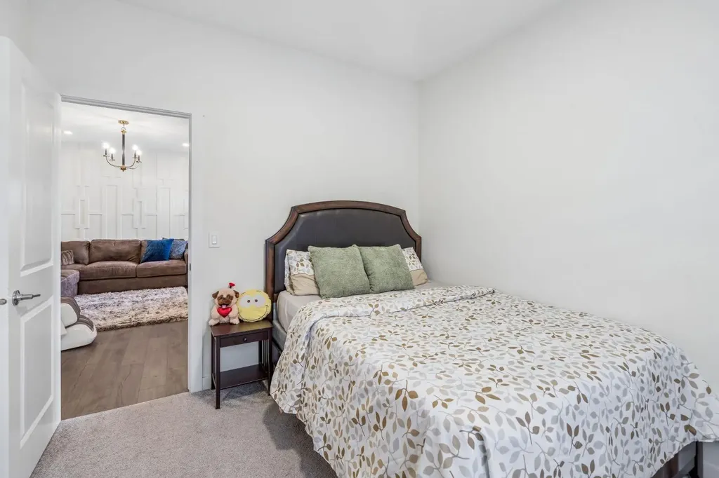 1228 Bayside Drive SW Airdrie AB T4B 5E8