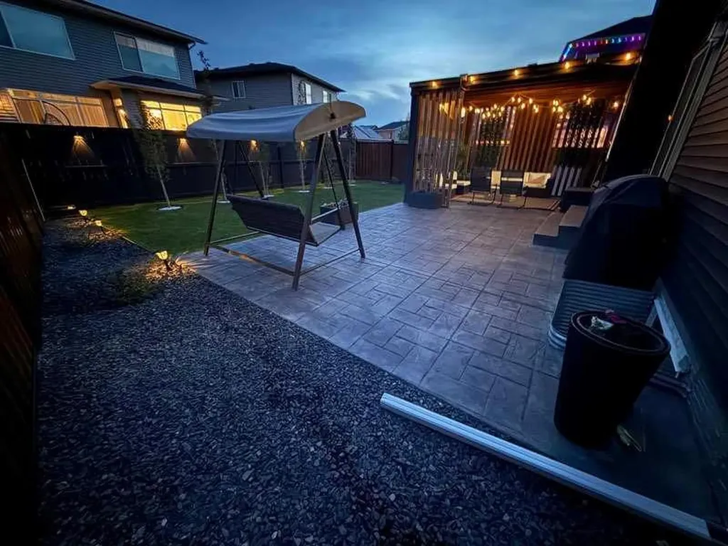 1228 Bayside Drive SW Airdrie AB T4B 5E8