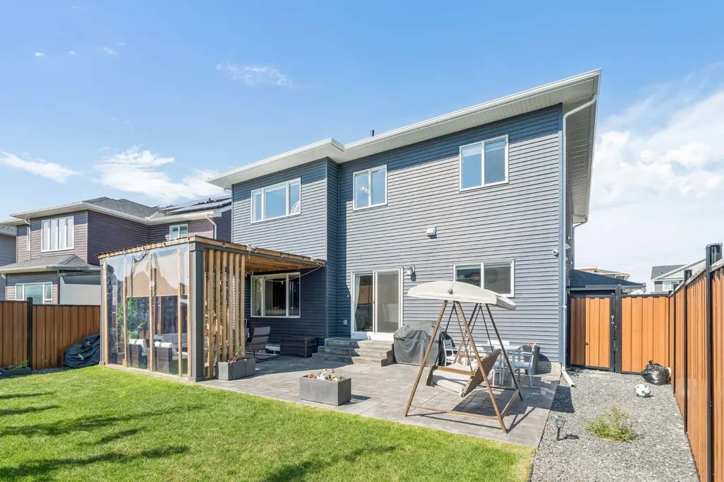 1228 Bayside Drive SW Airdrie AB T4B 5E8