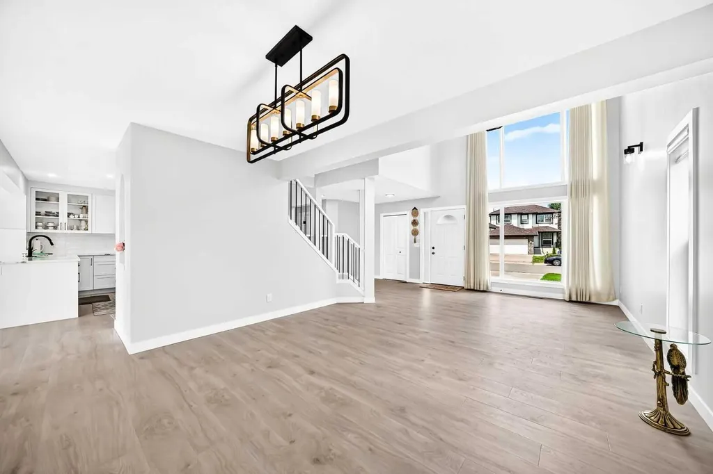 184 Panorama Hills Manor NW Calgary AB T3K5L2
