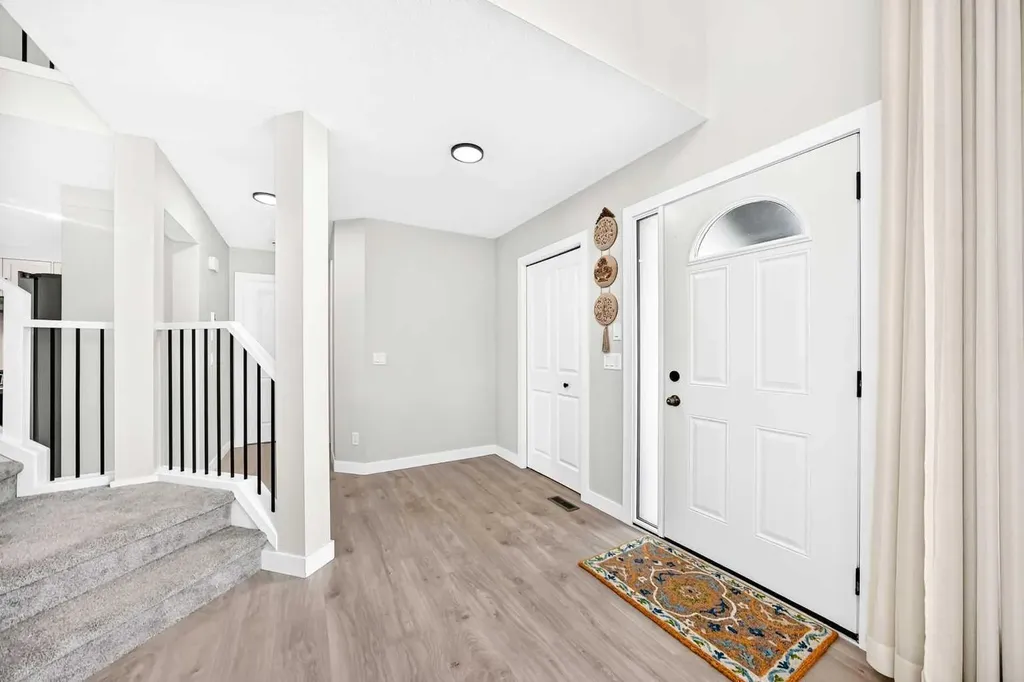 184 Panorama Hills Manor NW Calgary AB T3K5L2
