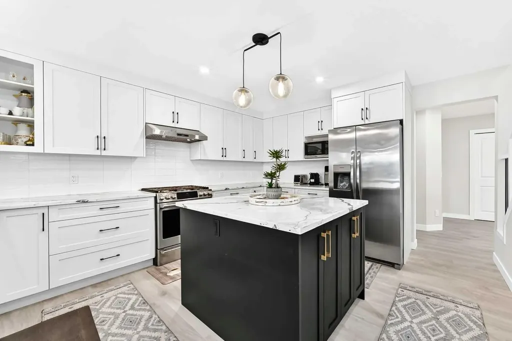 184 Panorama Hills Manor NW Calgary AB T3K5L2