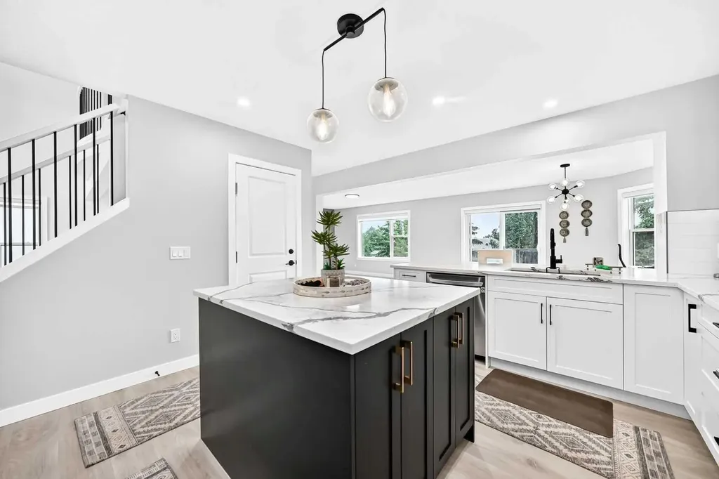 184 Panorama Hills Manor NW Calgary AB T3K5L2