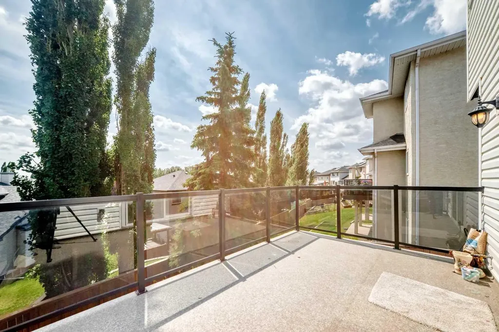 184 Panorama Hills Manor NW Calgary AB T3K5L2