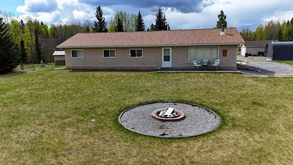 52008B Highway 47 Rural Yellowhead County AB T7E 3B9