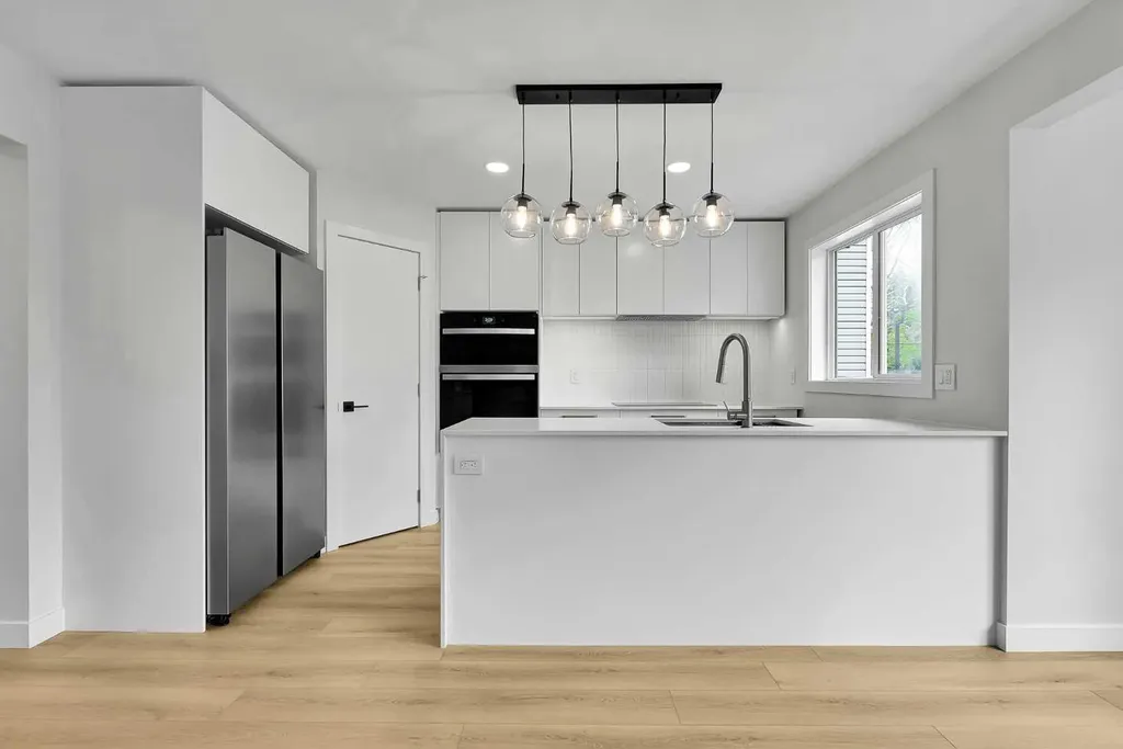 163 Citadel Park NW Calgary AB T3G3Y2